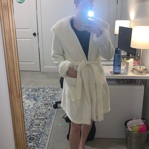 Super comfy & flattering bathrobe